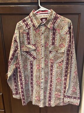 Vintage Y2K Old Skool Urban Wear Paisley Floral Button Up Shirt L